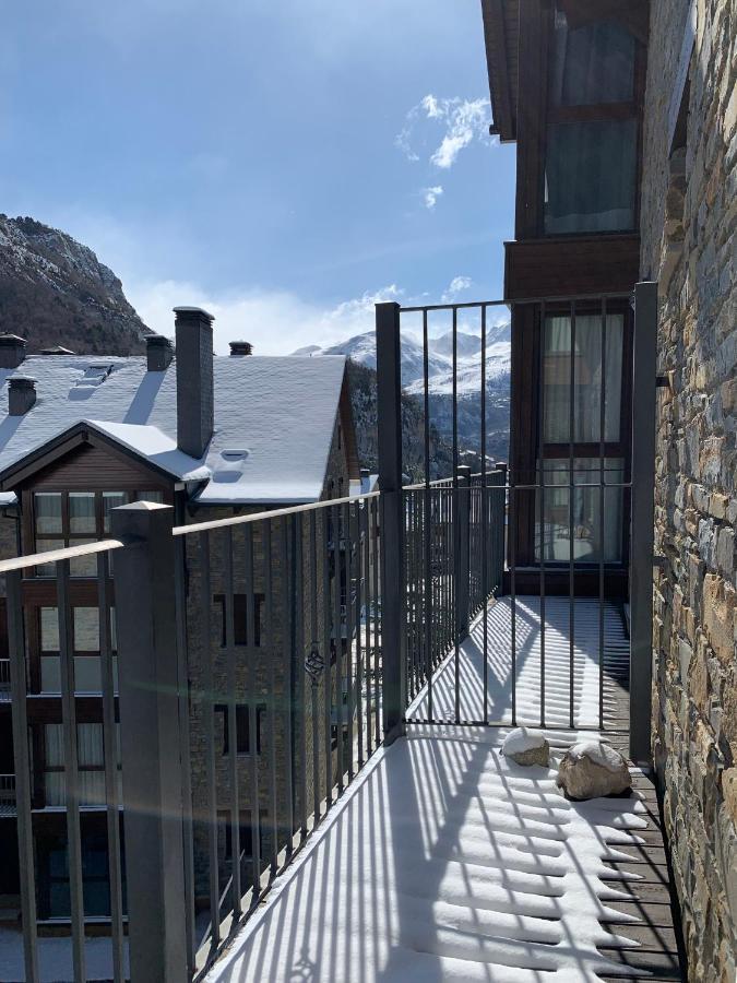 Apartamento Tarmanones Escarrilla Eksteriør bilde