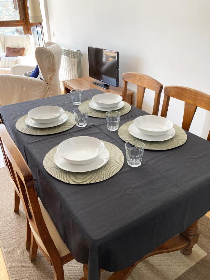 Apartamento Tarmanones Escarrilla Eksteriør bilde