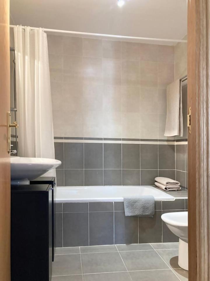 Apartamento Tarmanones Escarrilla Eksteriør bilde