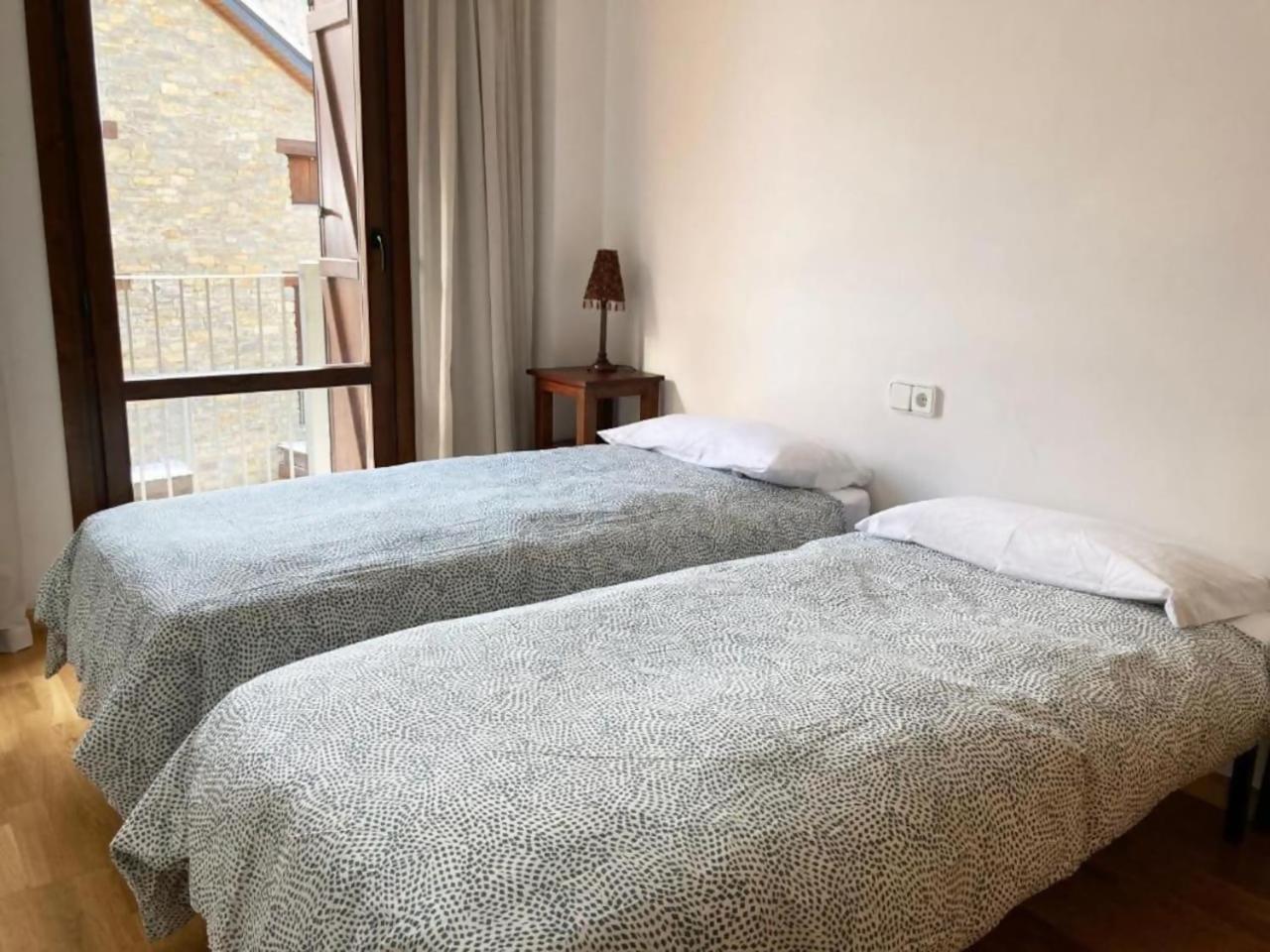 Apartamento Tarmanones Escarrilla Eksteriør bilde